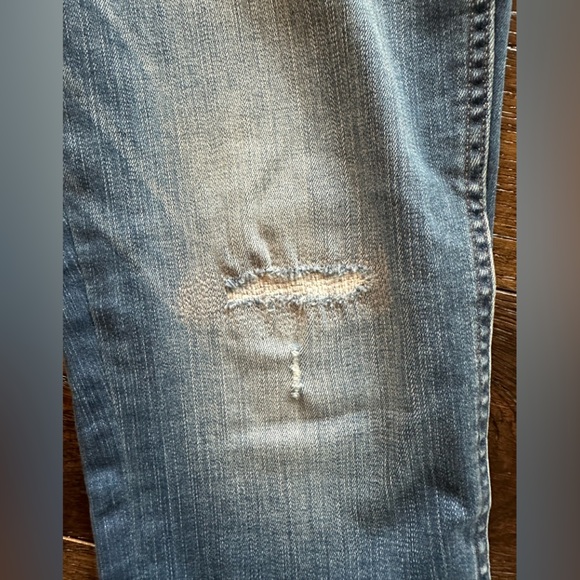 WHBM the Skinny Jean- size 8 - Picture 3 of 8